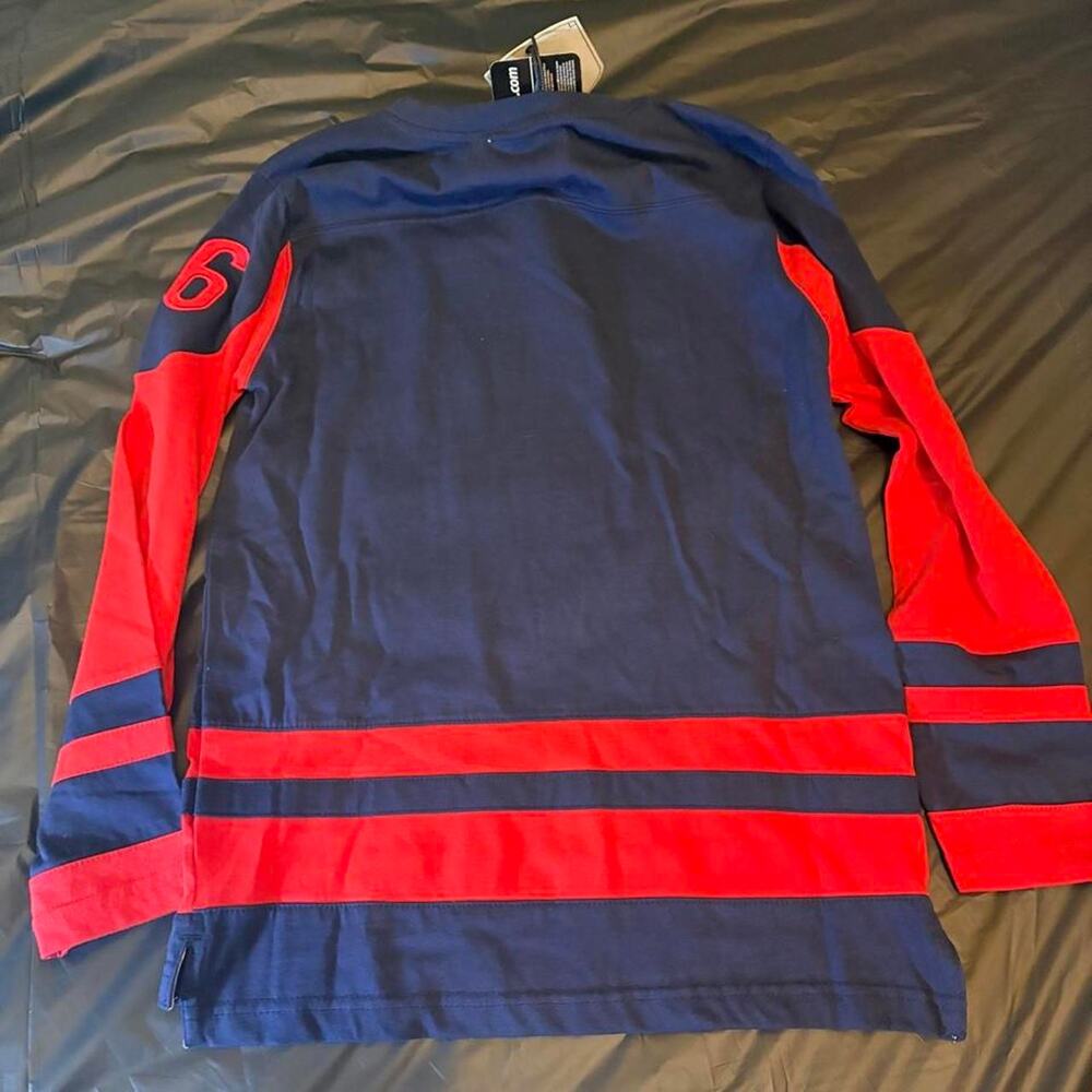 New York Rangers jersey - Picture 2 of 5